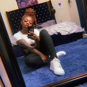 Meet your Posher, Cameron